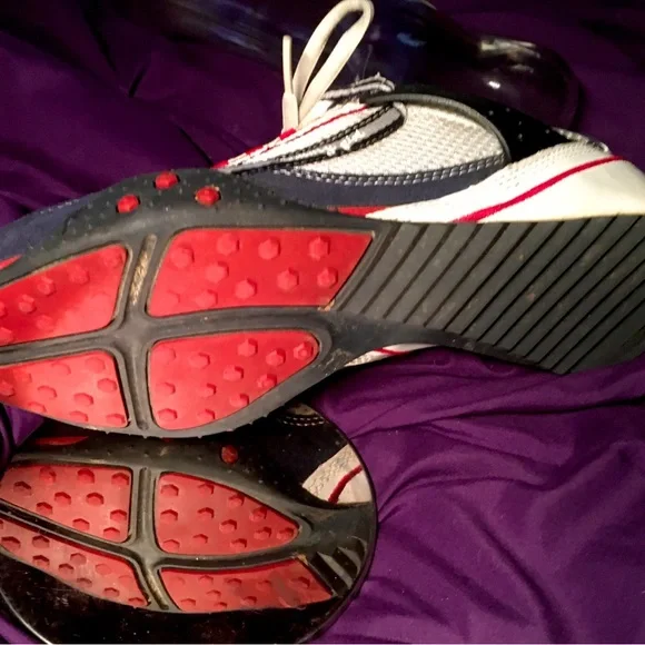 Tommy Hilfiger White and Navy Sneakers - Picture 5 of 6